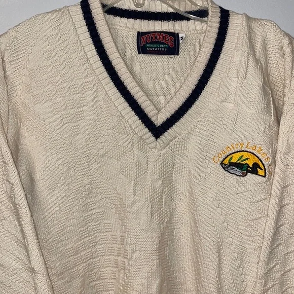 Vintage Nutmeg Made in USA Country Lakes C.C. Embroidered Sweater - Picture 2 of 4